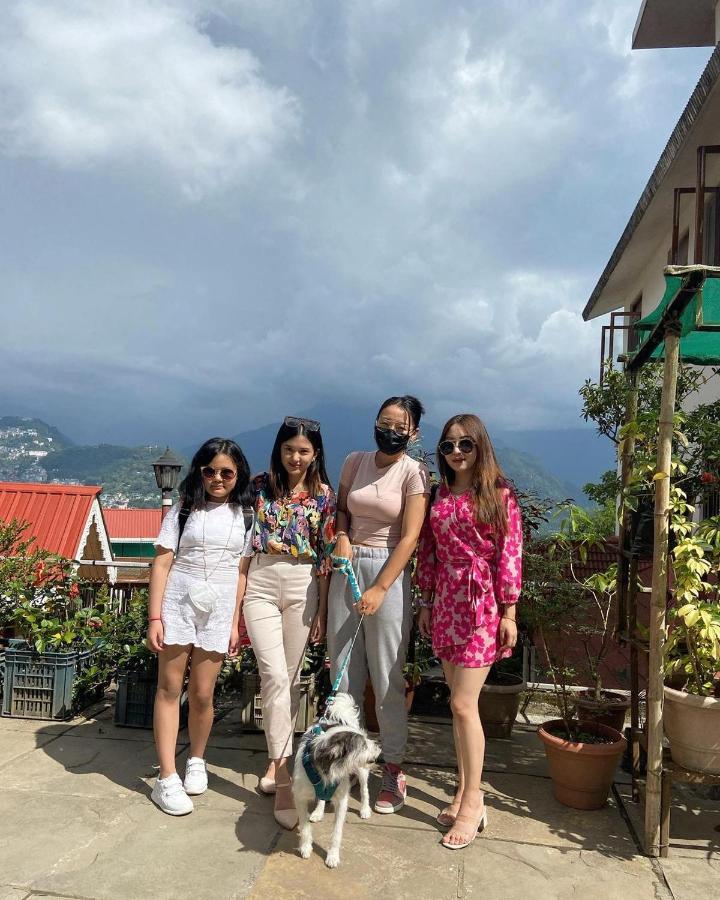 강토크 Backpackers Den 호스텔 외부 사진
