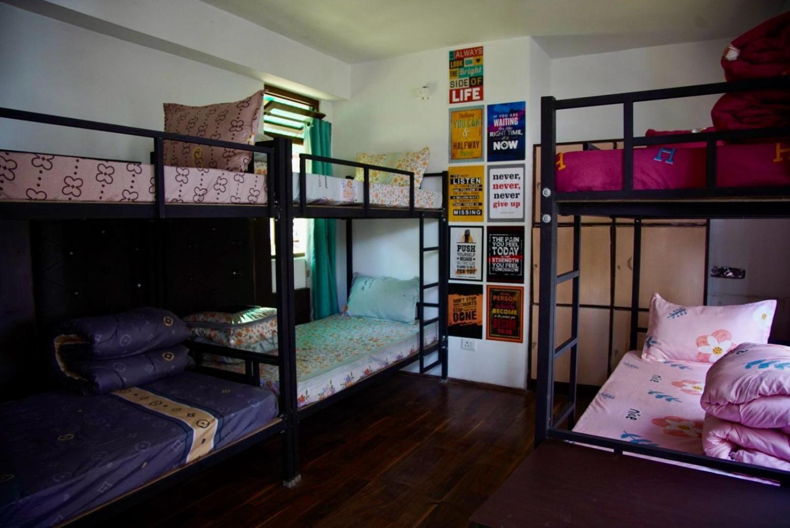강토크 Backpackers Den 호스텔 외부 사진