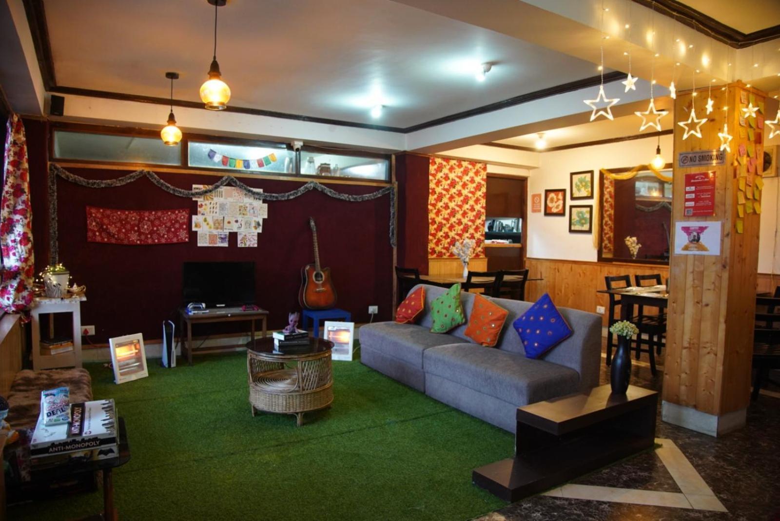 강토크 Backpackers Den 호스텔 외부 사진